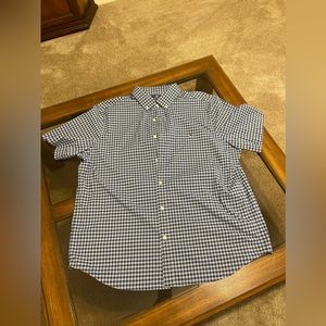 XL Vineyard Vines Button Up